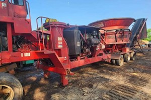 1993 Morbark 1200  Tub Grinder